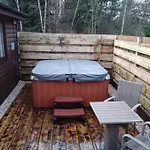 Wild Oats 3 - Yellowtop Country Park - Hot Tub - Yorkshire Villa York