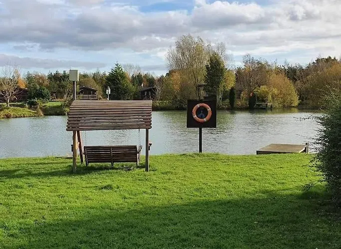 Wild Oats 3 - Yellowtop Country Park - Hot Tub - Yorkshire